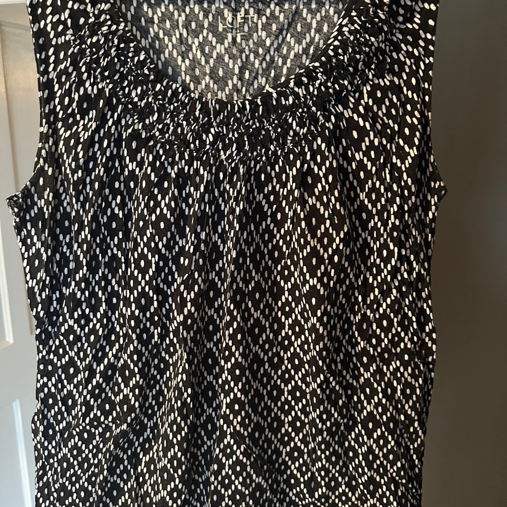 LOFT Black and White Sleeveless Blouse with Rounded Neckline